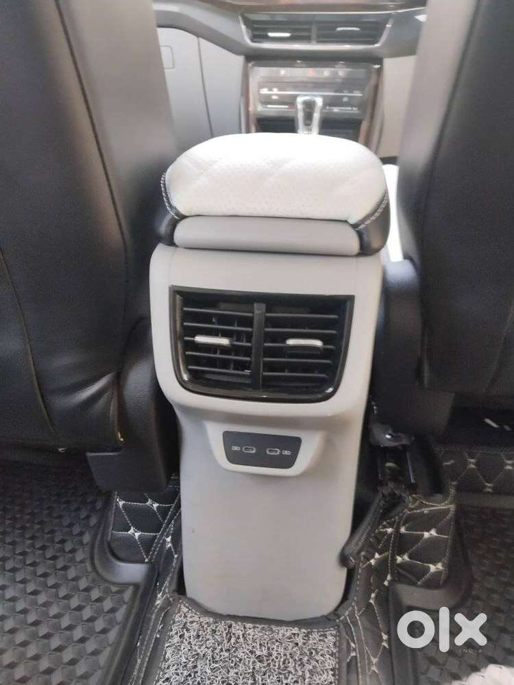 Skoda Kushaq 1.0 Tsi Style, 2022, Petrol