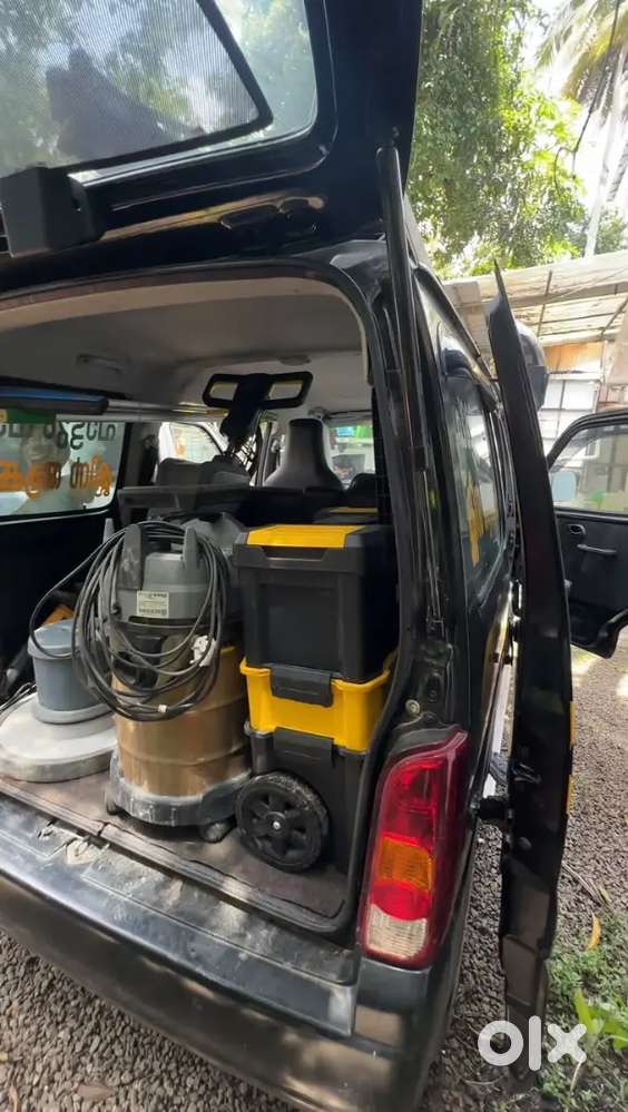 Maruti Suzuki Eeco 2025 With Cleaning Unit Equipments