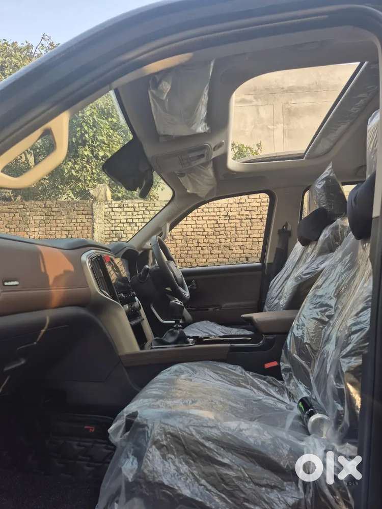 Mahindra Scorpio-n Z8l 2wd Manual Diesel 2025