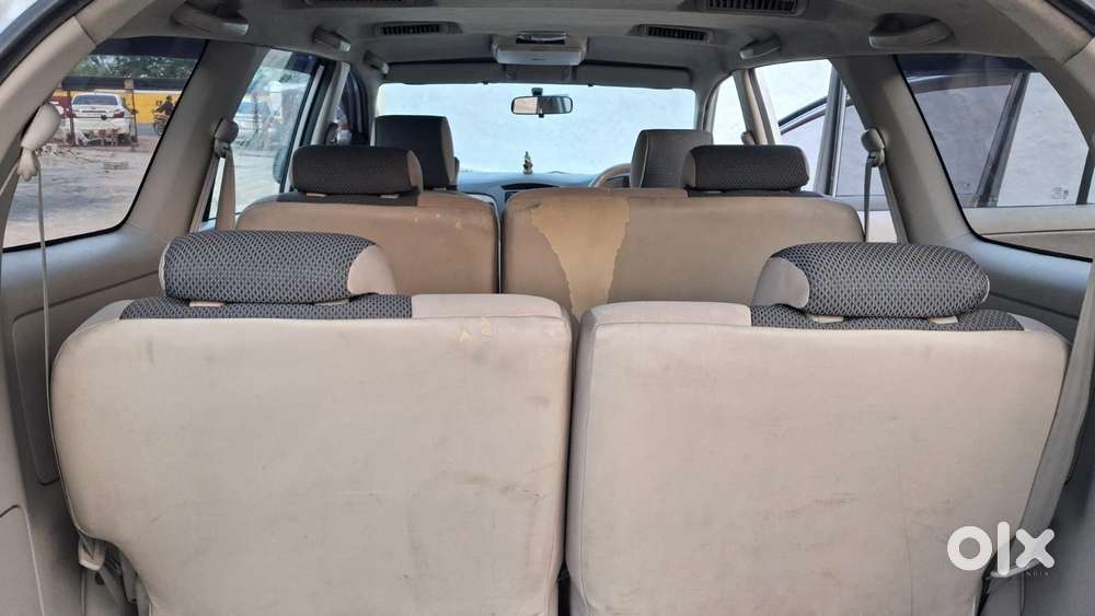 Toyota Innova 2004-2011 2.5 G4 Diesel 8-seater, 2011, Diesel