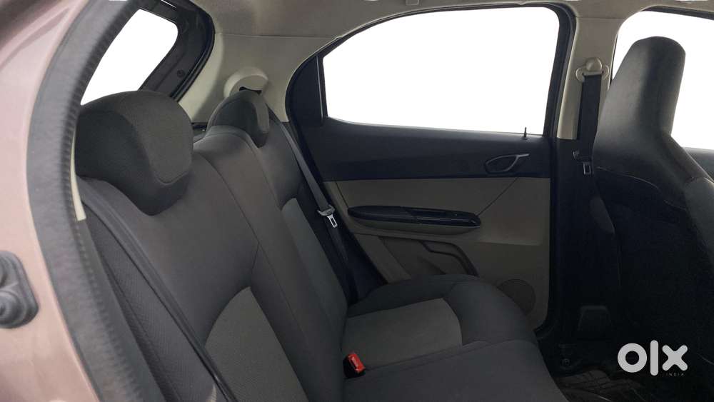 Tata Tiago 1.2 Revotron Xm, 2016, Petrol