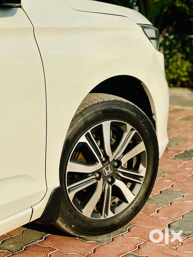 Honda Amaze Vx 1.2 Petrol Cvt, 2022, Cng & Hybrids