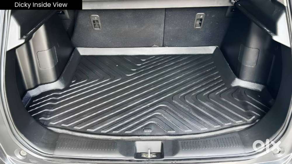 Maruti Suzuki Grand Vitara 1.5 Alpha Smart Hybrid At, 2023, Petrol