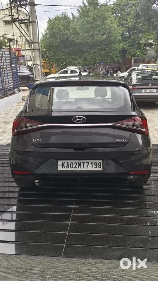 Hyundai I20 Sportz 1.2 Mt, 2023, Petrol