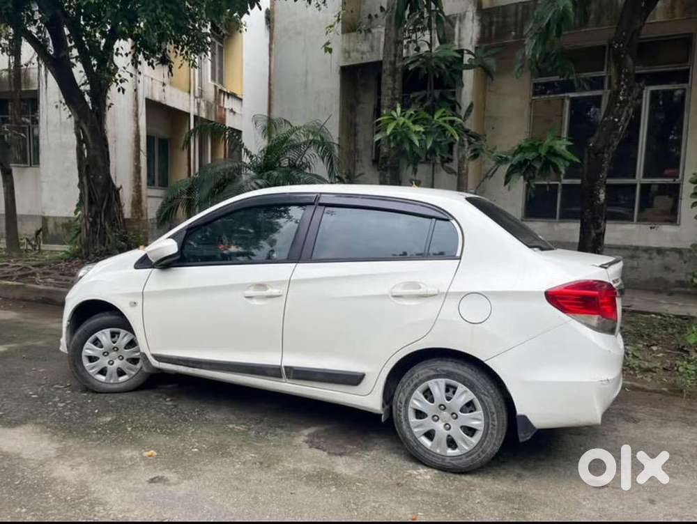 Honda Amaze 2014 Petrol Well Maintained