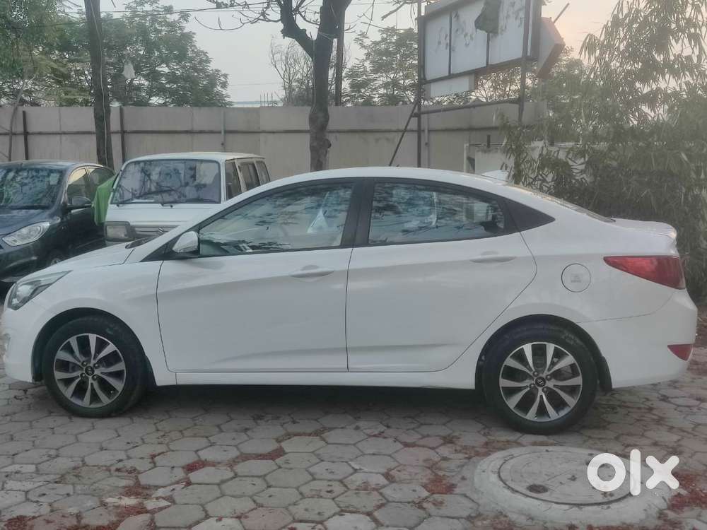 Hyundai Verna 1.5 Sx Petrol Mt, 2016, Petrol