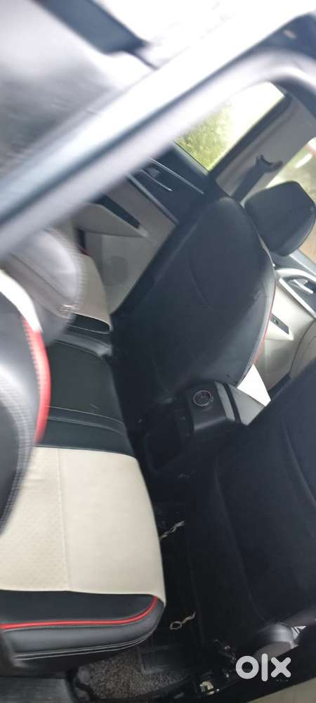 Kia Carens Petrol 2023