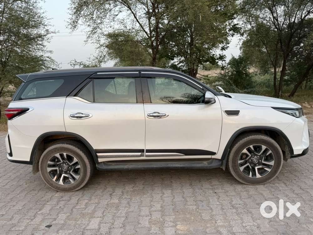Toyota Fortuner Legender 2021