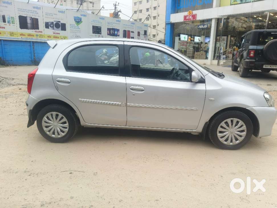 Toyota Etios Liva 2011-2012 G, 2012, Petrol