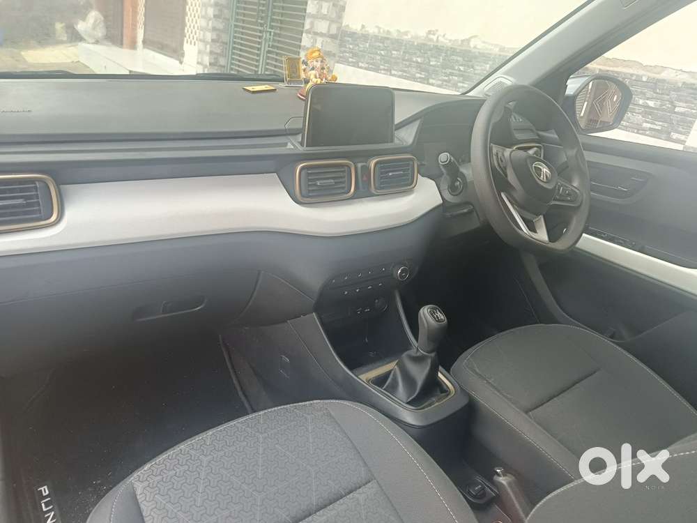 Tata Punch Petrol Mt 2024