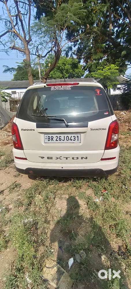 Mahindra Rexton 2015 Diesel 64000 Km Driven