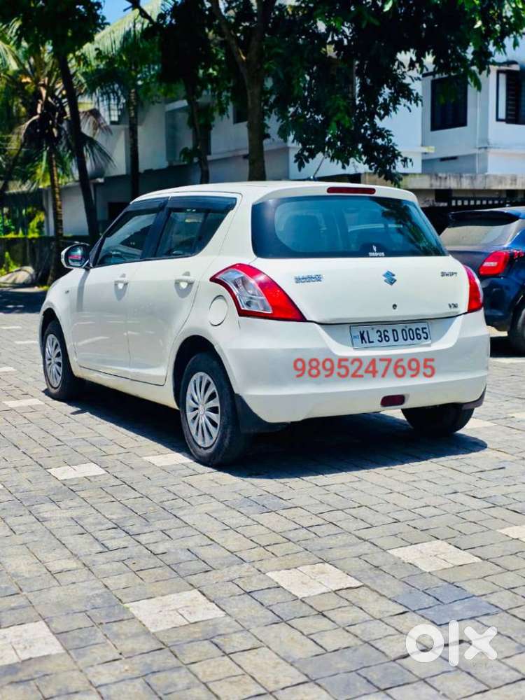 Maruti Suzuki Swift Vxi 1.2 Abs Bs-iv, 2013, Petrol