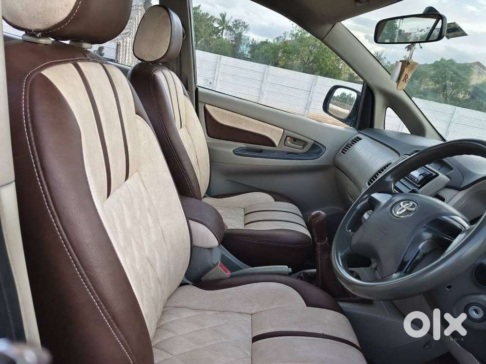 Toyota Innova 2.5 G (diesel) 8 Seater, 2012, Diesel