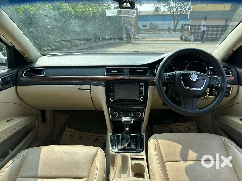 Skoda Superb Style 2.0 Tdi At, 2011, Diesel