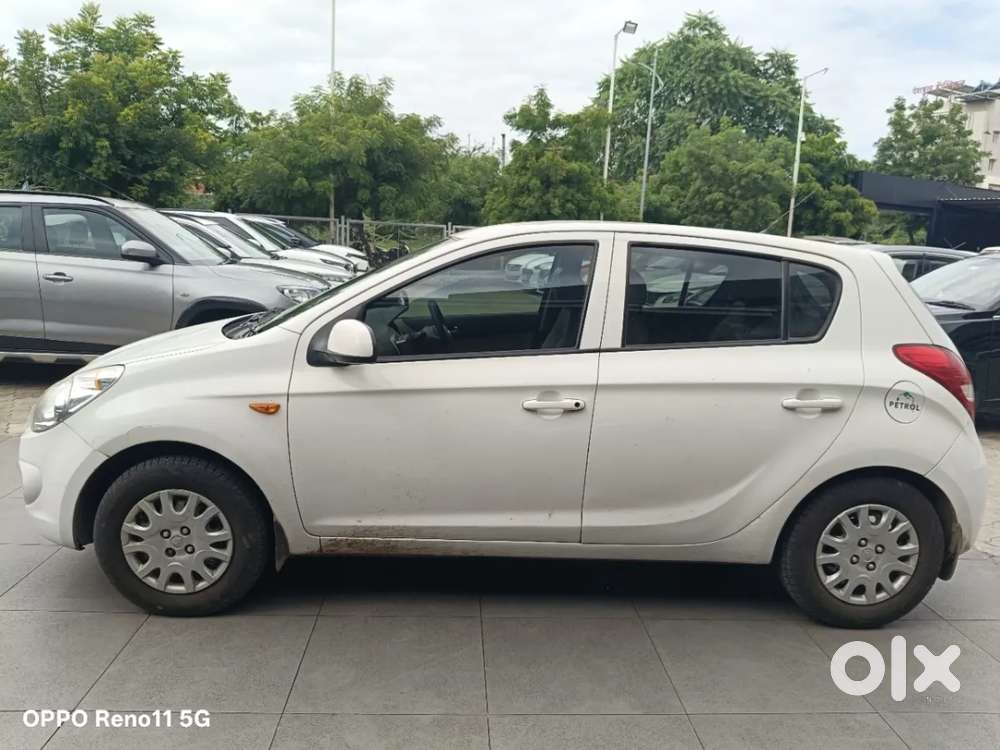 Hyundai I20 Magna, 2012, Petrol