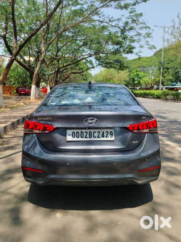 Hyundai Verna 1.6 Sx (o) Vtvt, 2019, Petrol