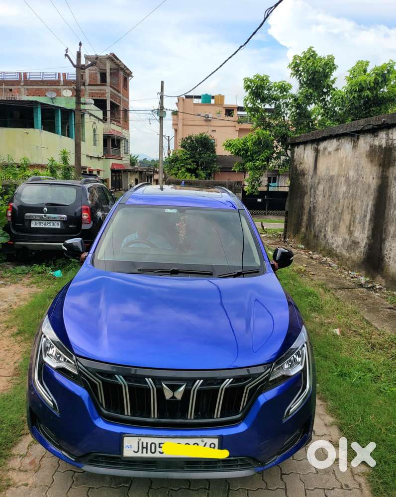 Mahindra Xuv700 2.0 Ax 5 Petrol Mt 7 Str, 2022, Petrol