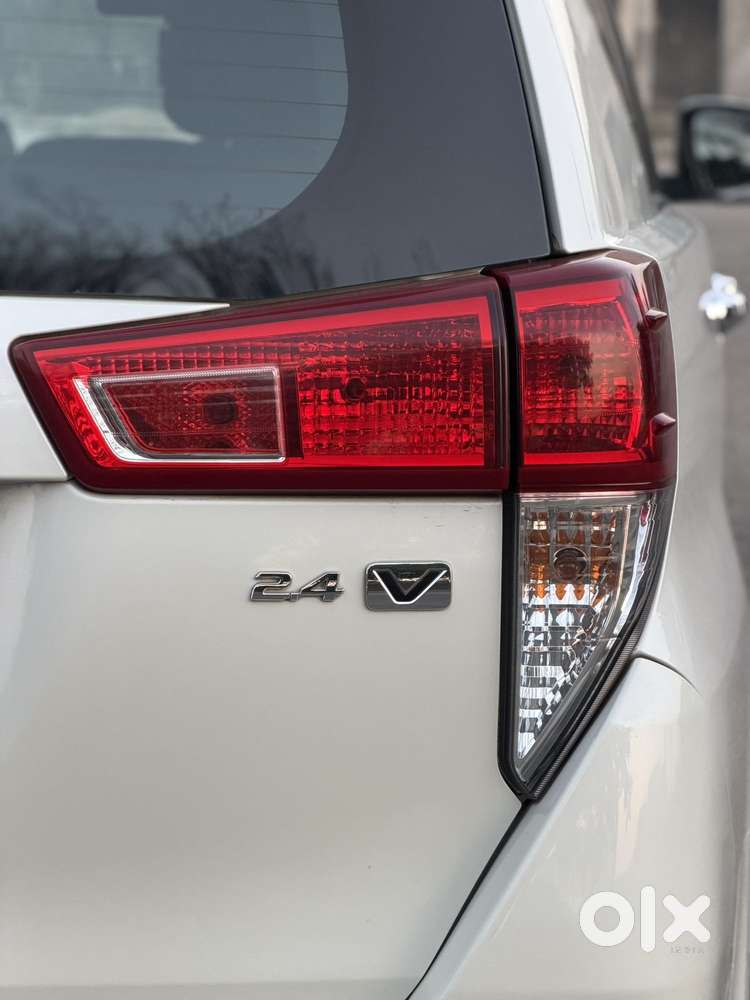 Toyota Innova Crysta 2.4 V, 2022, Diesel