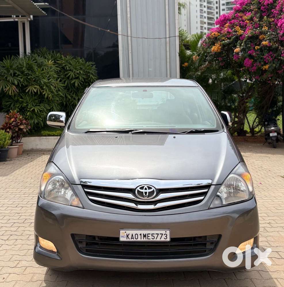 Toyota Innova 2.5 Vx 8 Str Bs-iii, 2009, Diesel