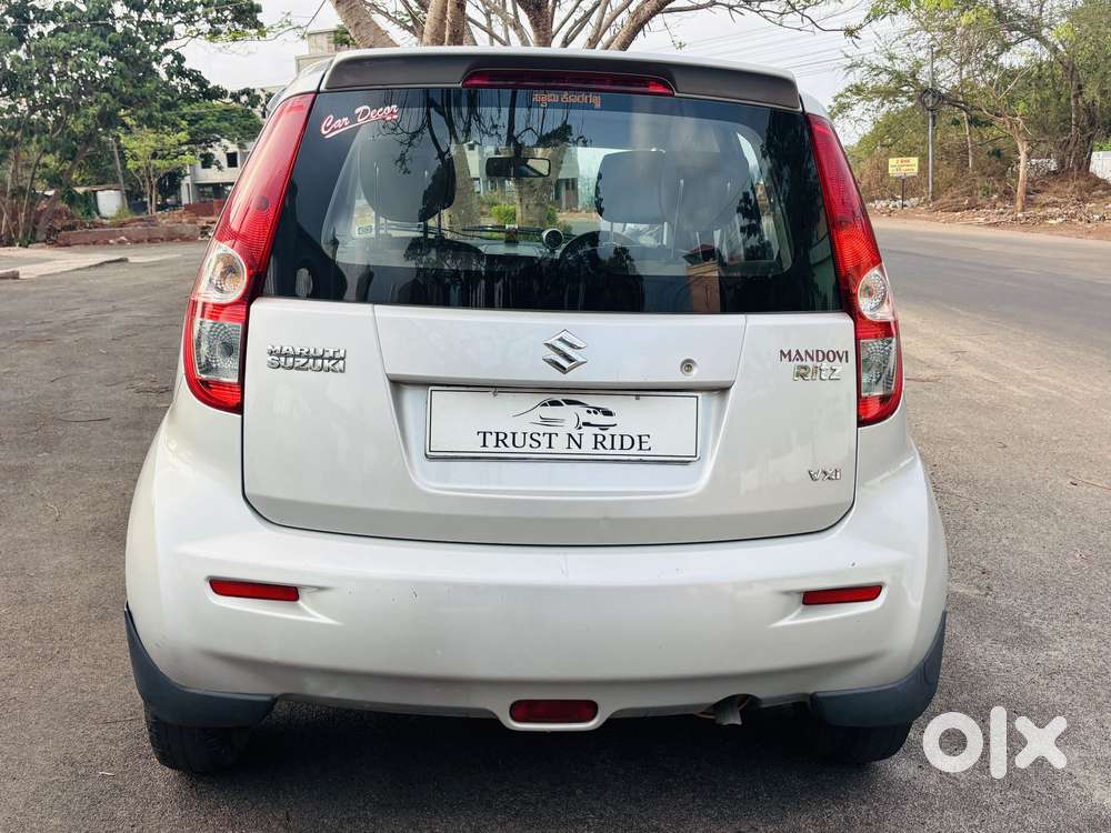 Maruti Suzuki Ritz Vxi, 2013, Petrol