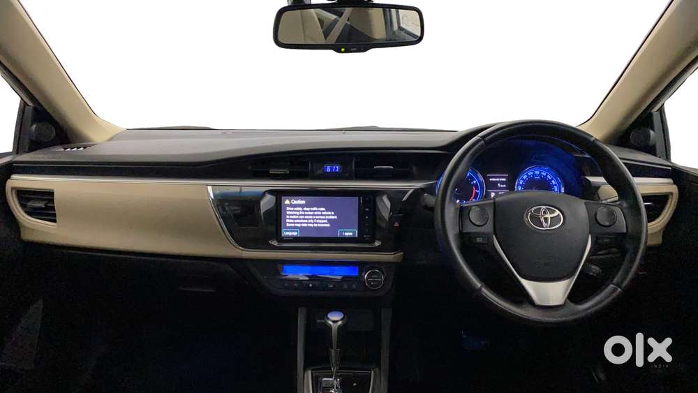 Toyota Corolla Altis 2013-2017 Vl At, 2014, Petrol