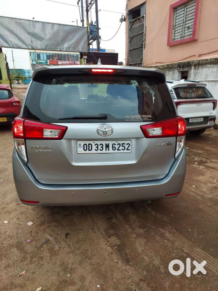 Toyota Innova Crysta 2.4 G Mt 8s, 2017, Diesel
