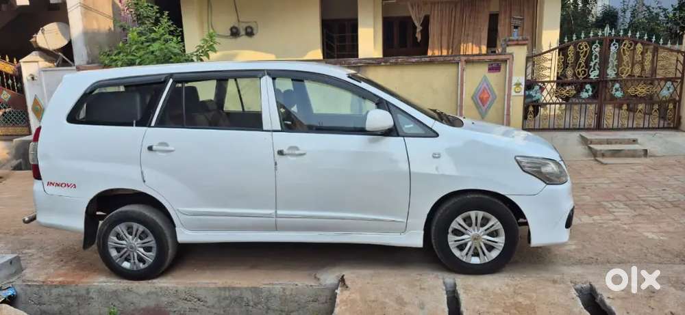 Toyota Innova 2015 Diesel Well Maintained