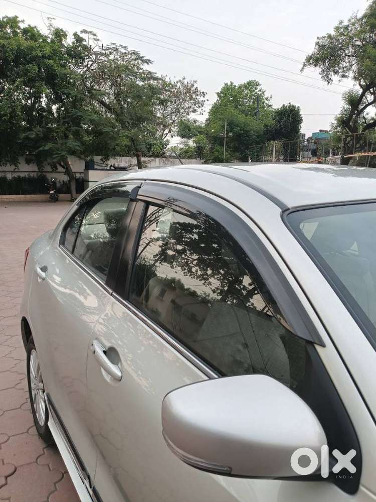 Maruti Suzuki Dzire 1.2 Zxi Amt, 2018, Petrol