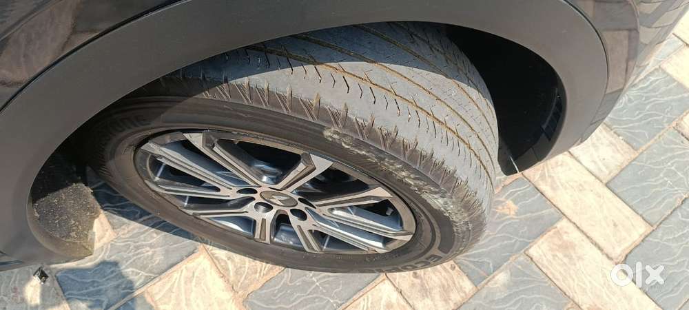 Mahindra Xuv700 2.2 Ax 7 Diesel Mt Luxury Pack Str, 2023, Diesel