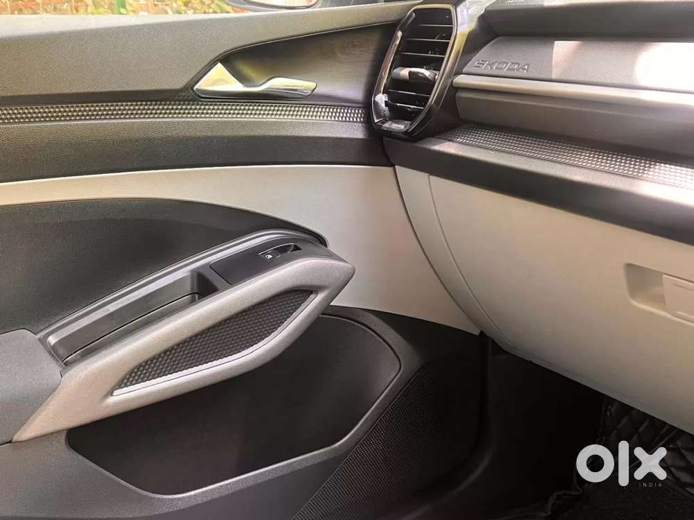 Skoda Kylaq Signature At, 2025, Petrol