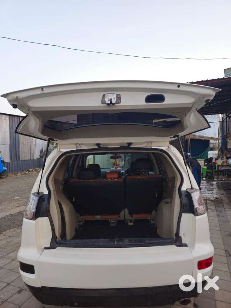 Mitsubishi Outlander 2011 Petrol Well Maintained