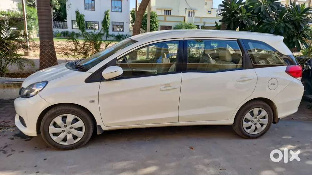 Honda Mobilio 2014 Petrol Variant