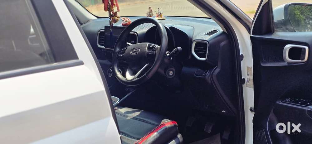 Hyundai Venue Sx Dual Tone Turbo, 2022, Petrol