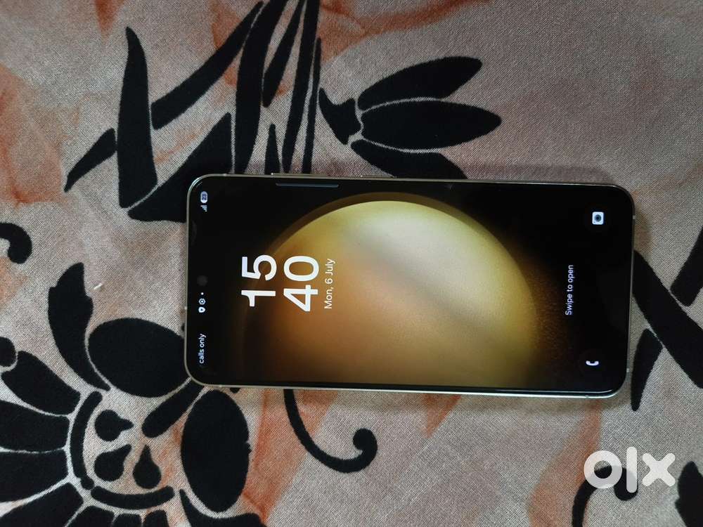 Super duper  condition 2.5 years old S23 8/128
