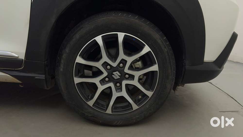 Maruti Suzuki Xl6 1.5 Alpha Plus Mt, 2023, Petrol