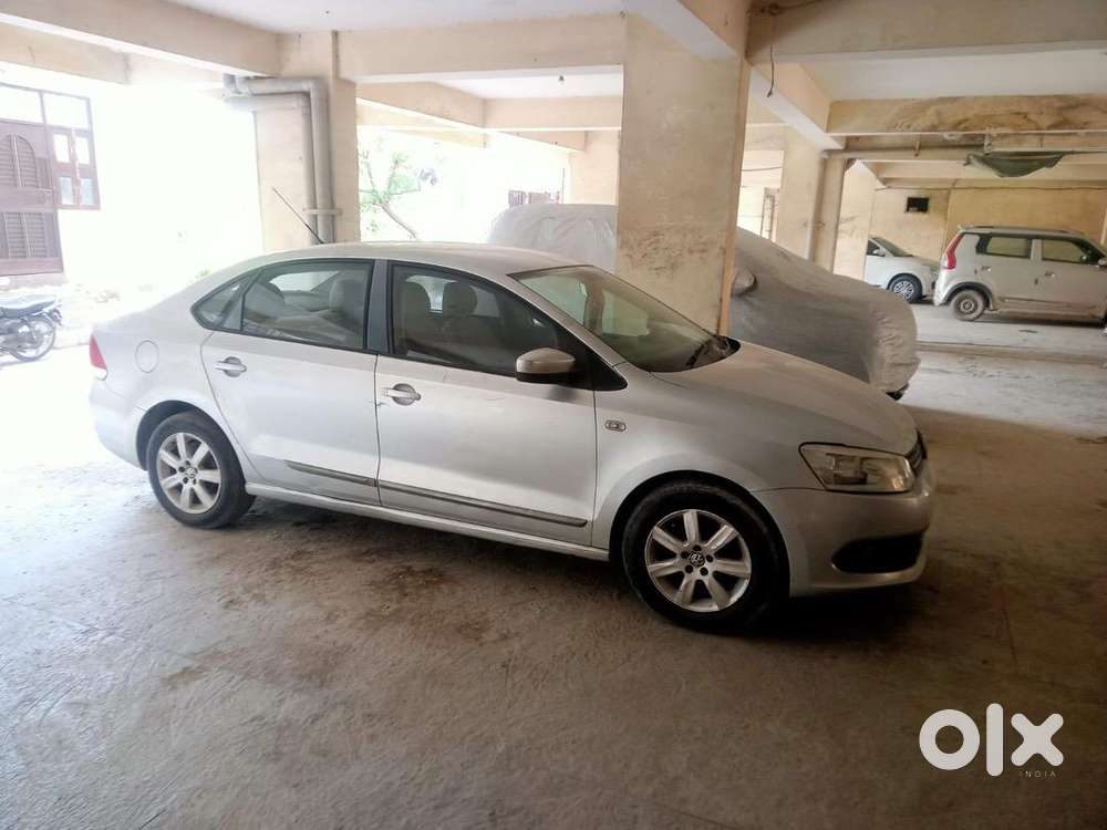 Volkswagen Vento 1.6 Highline Petrol/cng On Paper