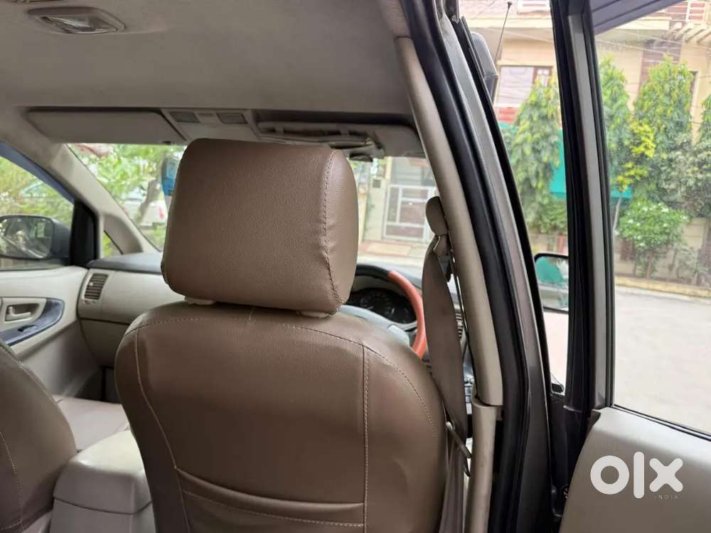 Toyota Innova Diesel Manual 2014 Variant