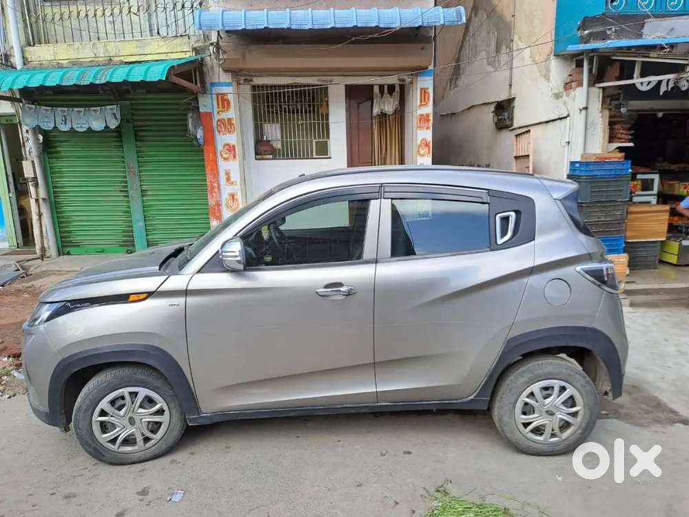 Mahindra 6 Seater Kuv 100 Nxt