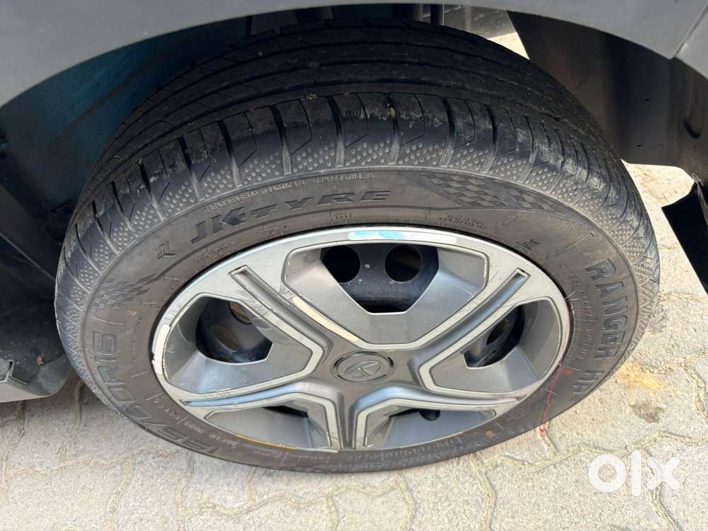 Tata Nexon 1.2 Revotron Xm, 2018, Petrol