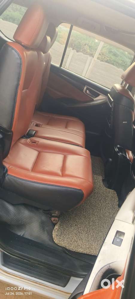 Toyota Innova Crysta 2.4 Zx Mt, 2016, Diesel