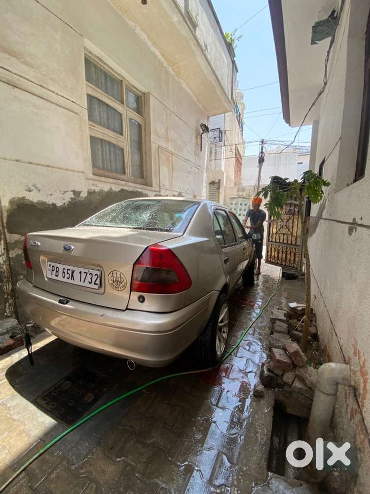 Ford Ikon Petrol Manual 2010