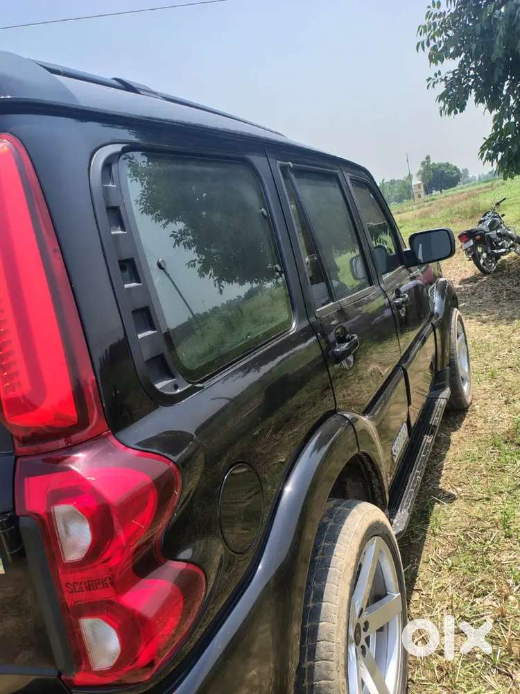 Mahindra Scorpio Classic 2021