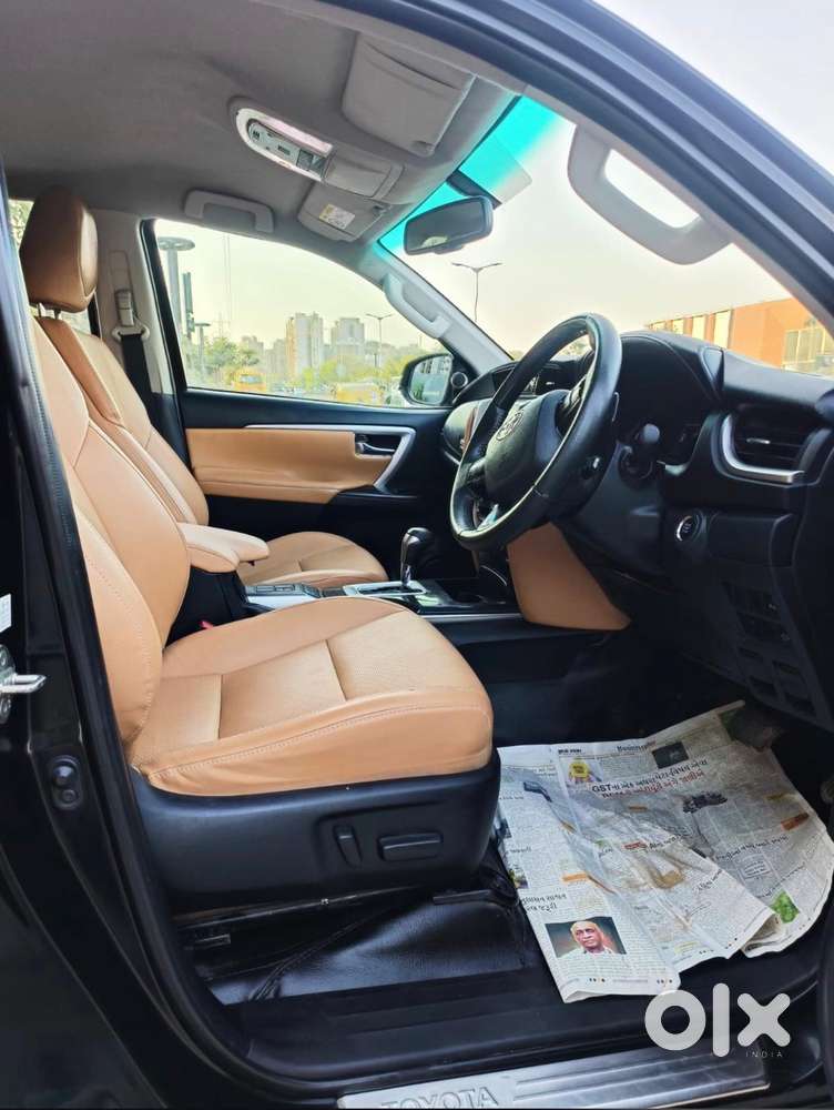 Toyota Fortuner [2021-ongoing] 2.8 2wd Diesel At, 2023, Diesel