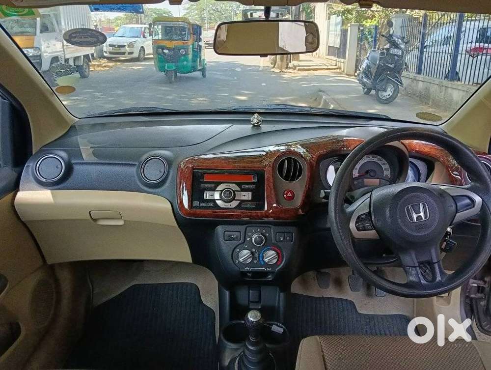 Honda Brio Vx (o) Mt, 2013, Petrol