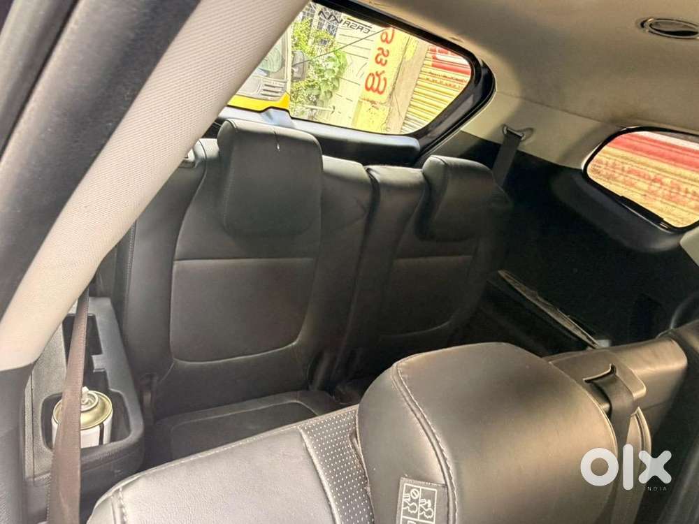 Kia Carens 2024 Petrol Well Maintained