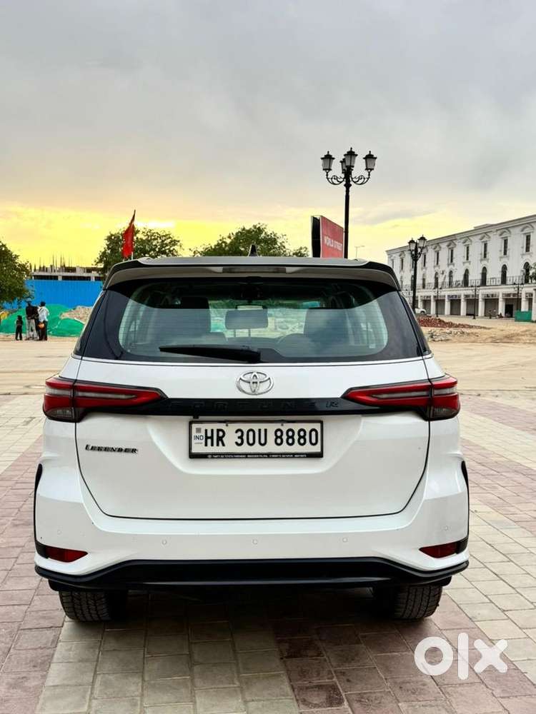 Toyota Fortuner Legender 2025  4/2  Automatic