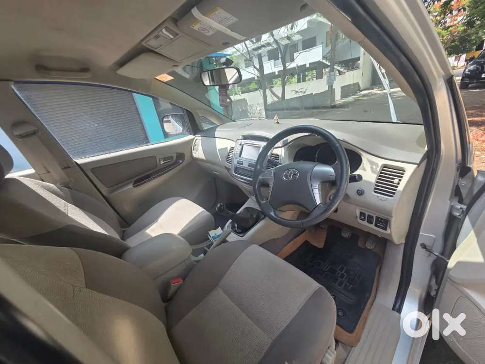Toyota Innova 2012 Diesel 150000 Km Driven