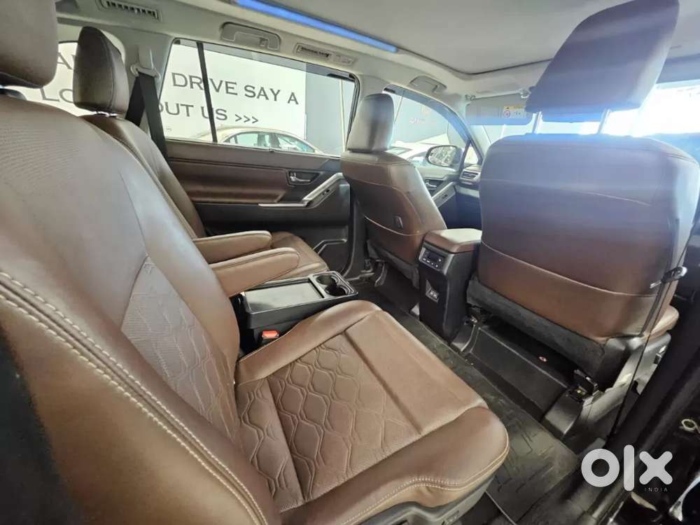 Toyota Innova Hycross 2.0 Zx (o) Hybrid 7 Str, 2024, Petrol