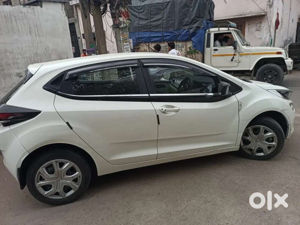 Tata Altroz 2023 Petrol Well Maintained