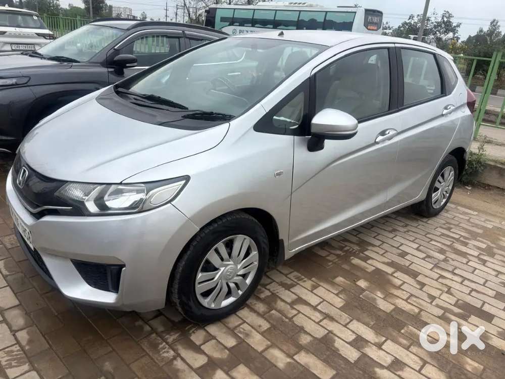 Honda Jazz 2016 Diesel Well Maintained